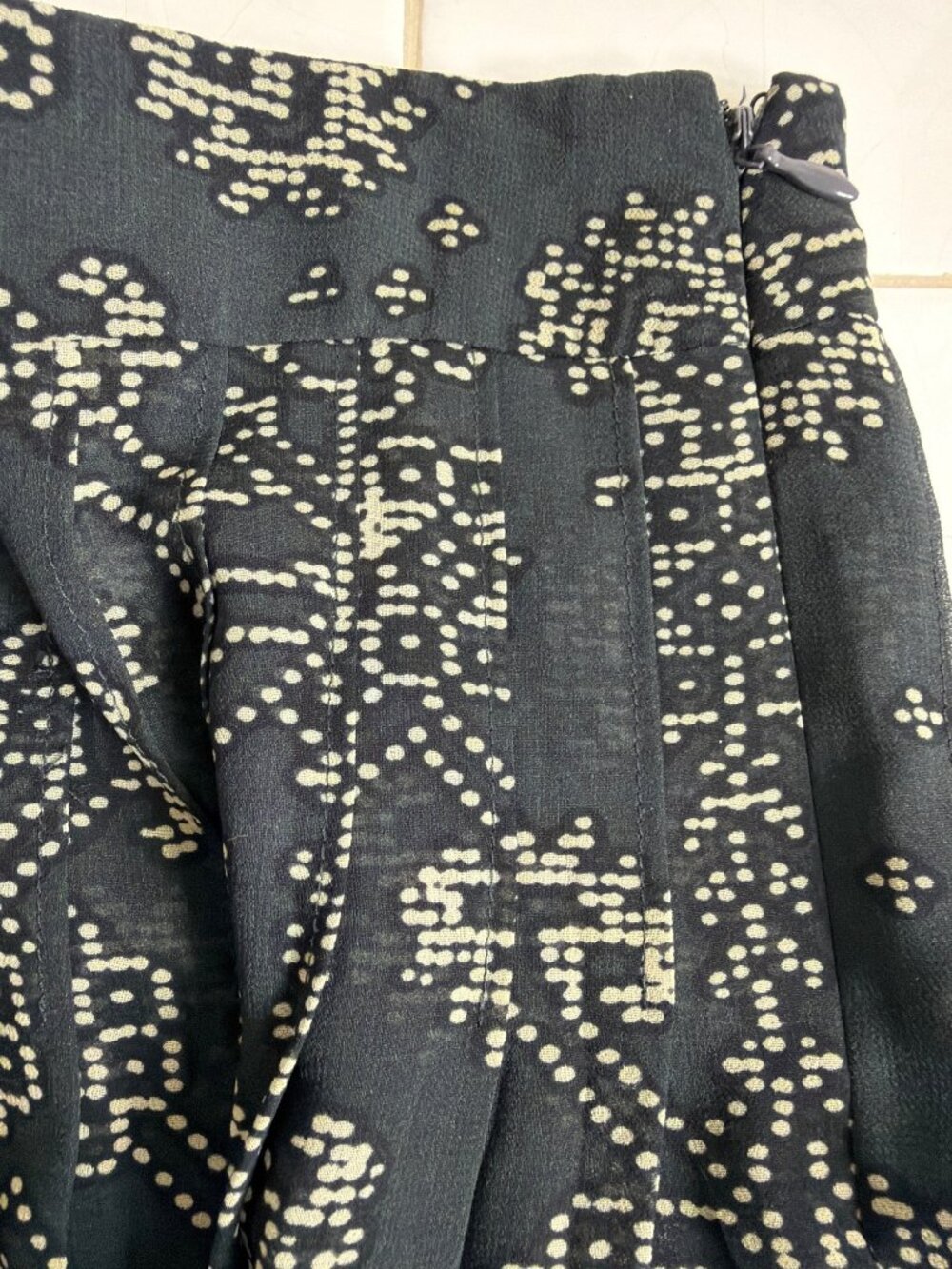Gap Pleated Mini Skirt Black Charcoal Print A-Line Preppy Chic Size 6 Lined - Picture 5 of 14
